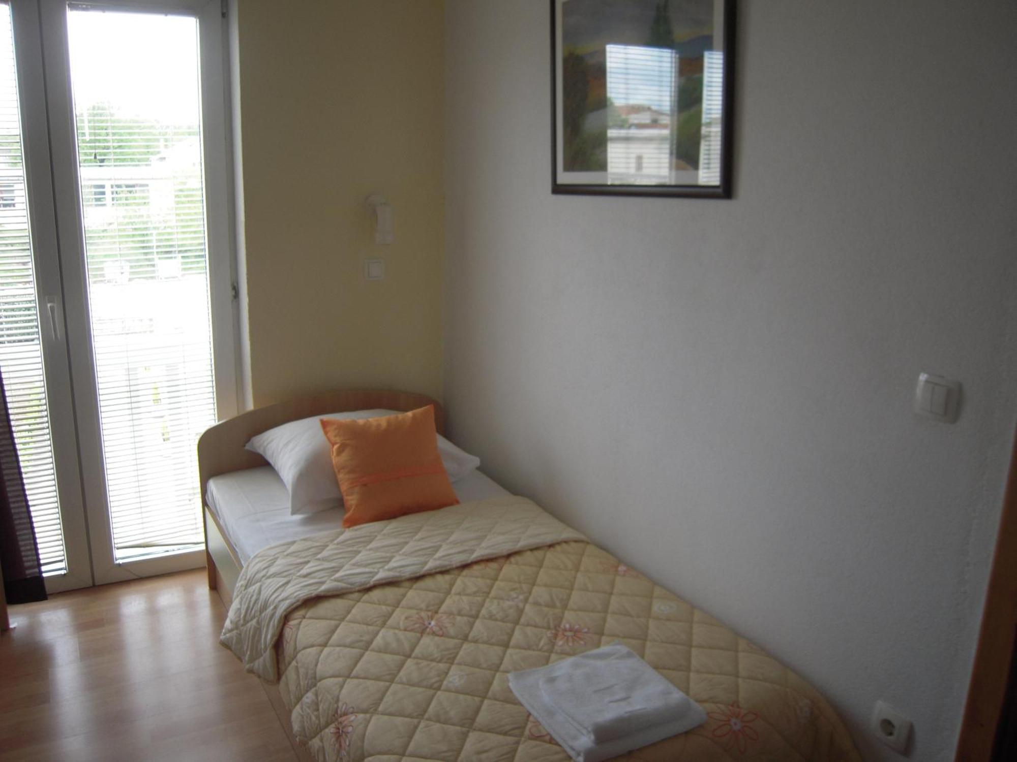 Guest House Regina Mundi Medjugorje Room photo