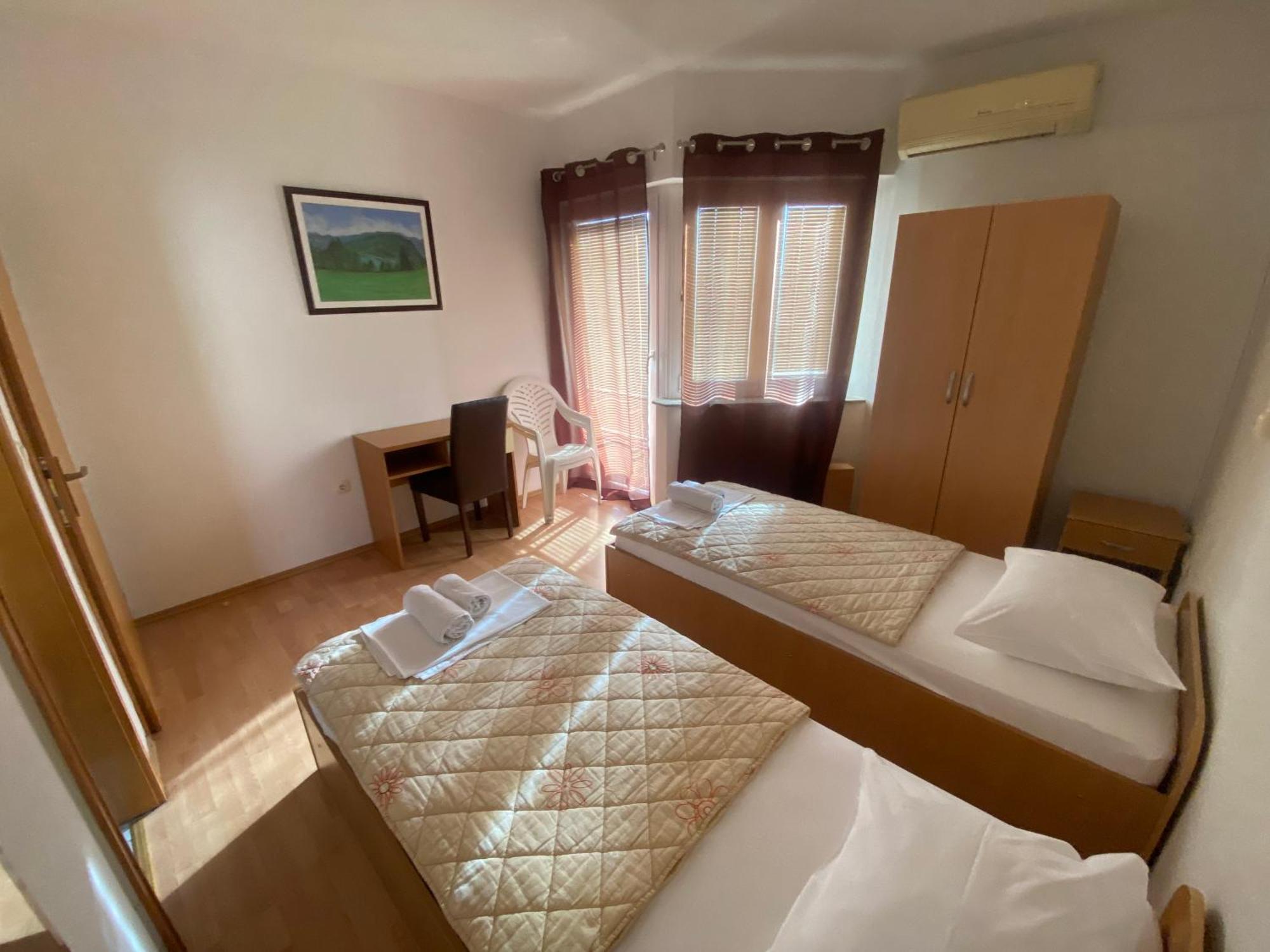 Guest House Regina Mundi Medjugorje Exterior photo