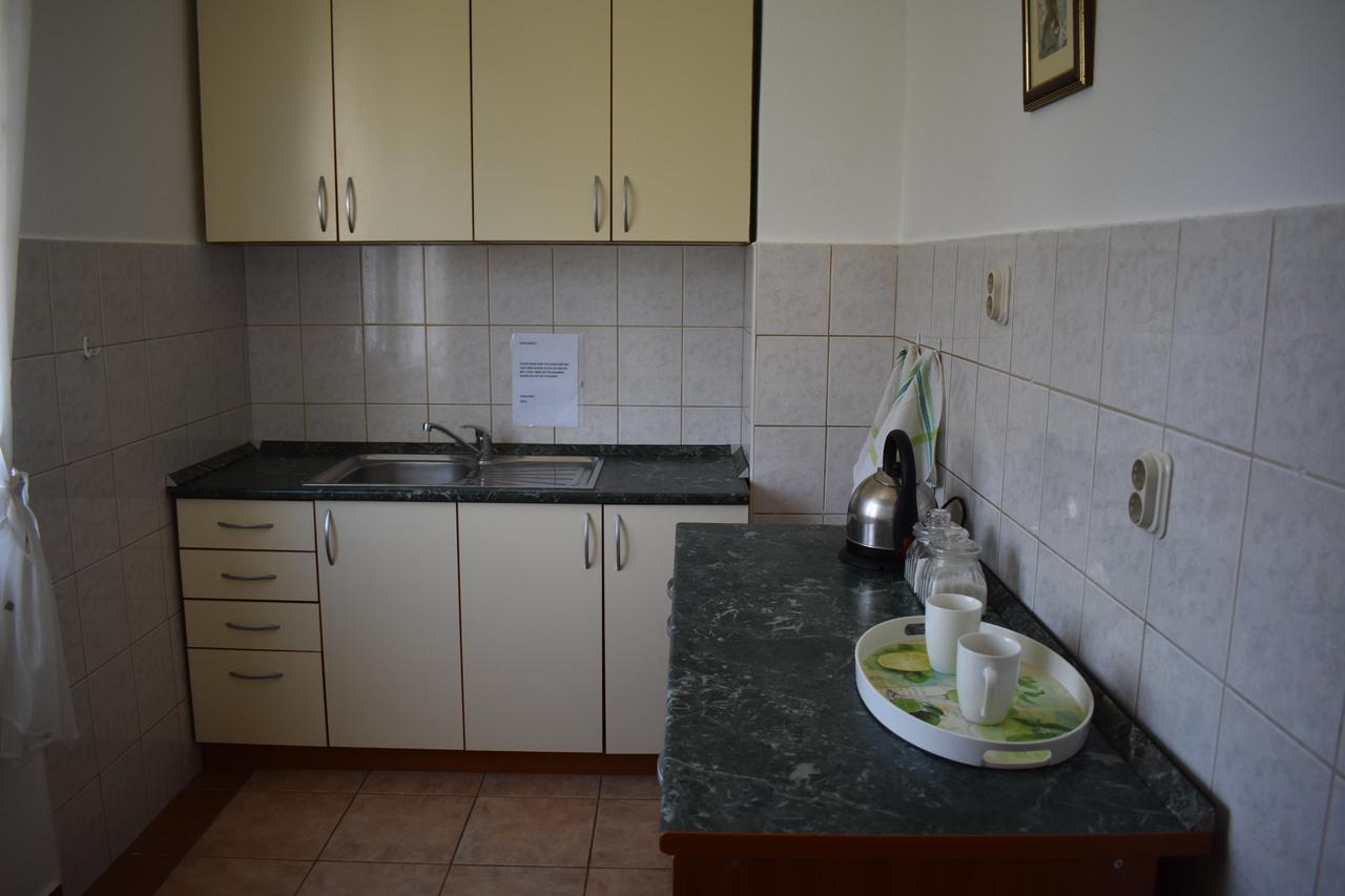 Guest House Regina Mundi Medjugorje Exterior photo