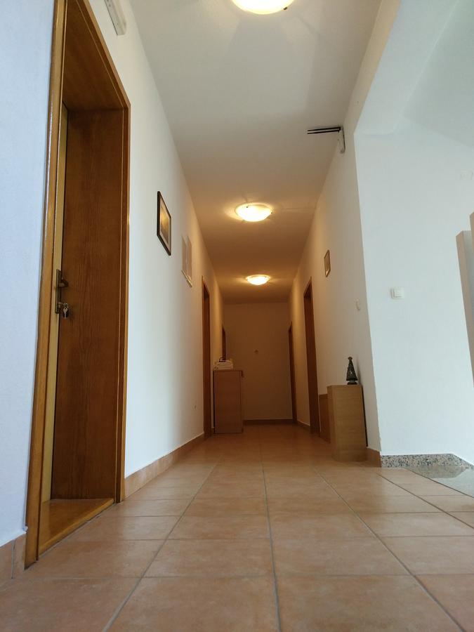 Guest House Regina Mundi Medjugorje Exterior photo